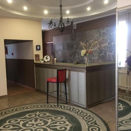 Altyn Adam Hotel Pavlodar Exteriör bild