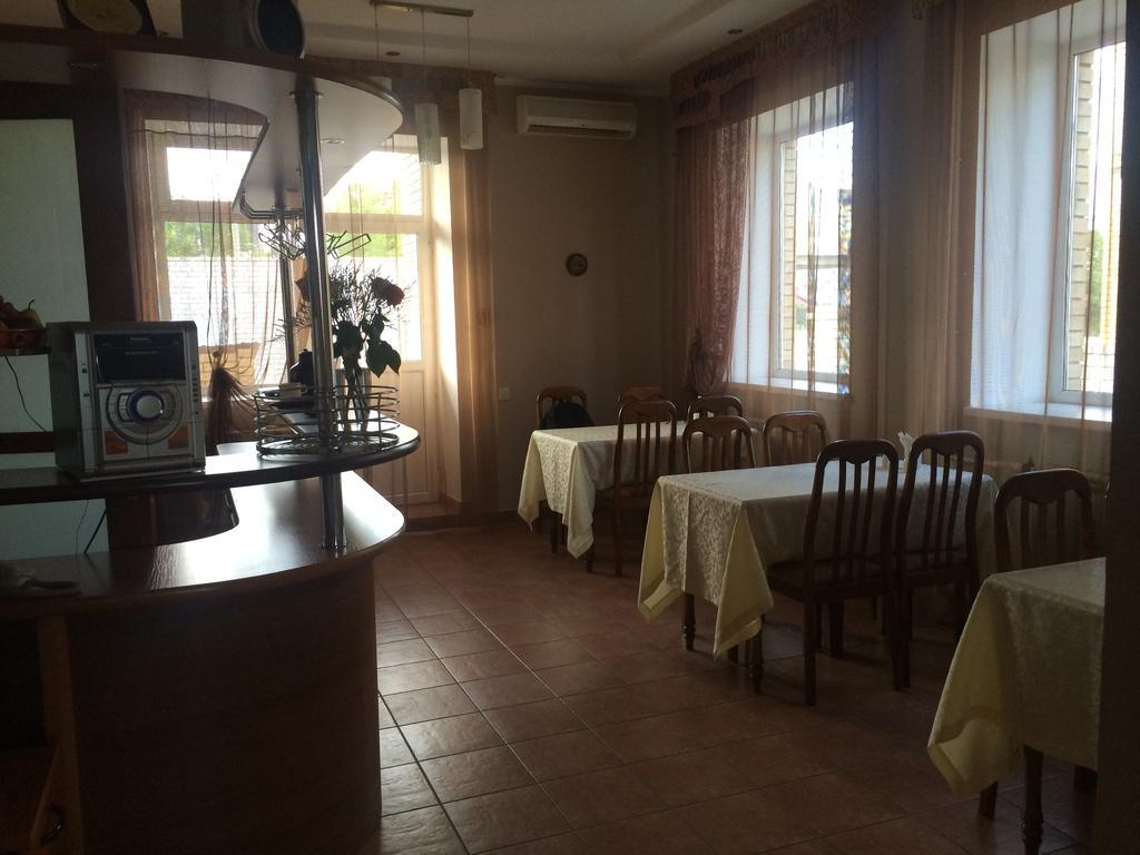 Altyn Adam Hotel Pavlodar Exteriör bild