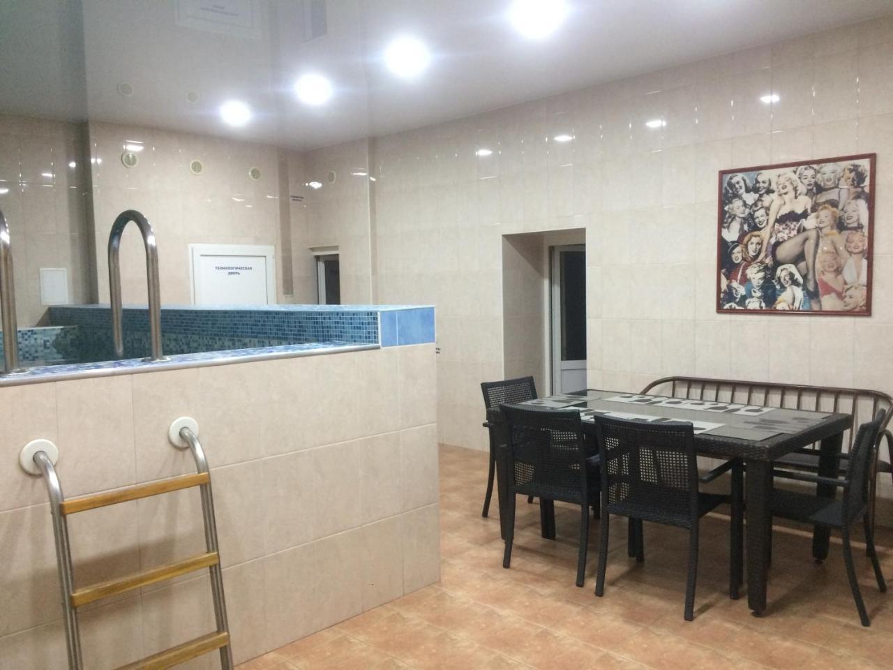 Altyn Adam Hotel Pavlodar Exteriör bild