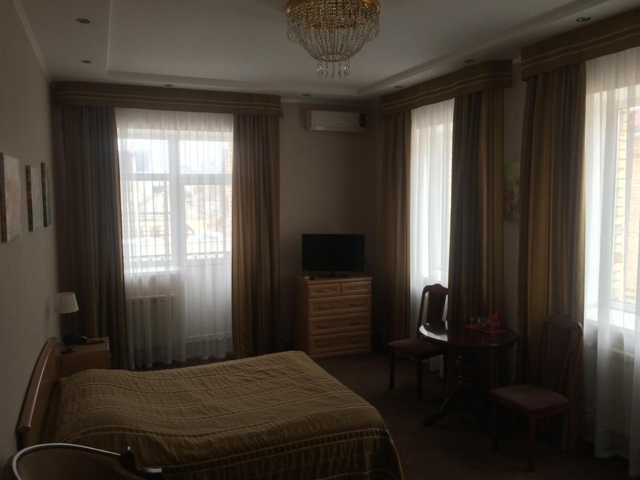 Altyn Adam Hotel Pavlodar Exteriör bild